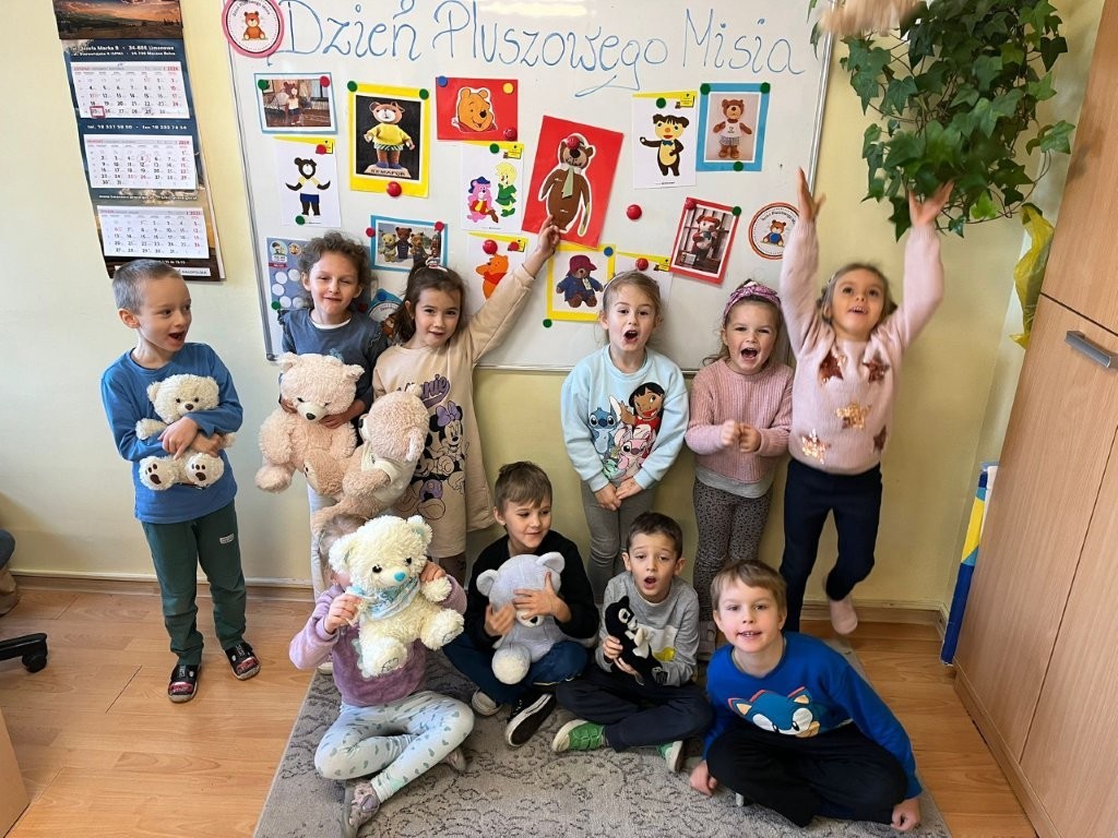 Dzień Pluszowego Misia grupa żabki