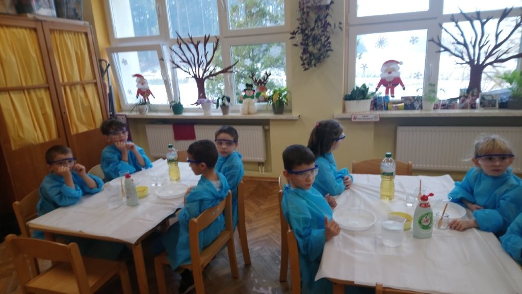 Warsztaty naukowe grupa misie