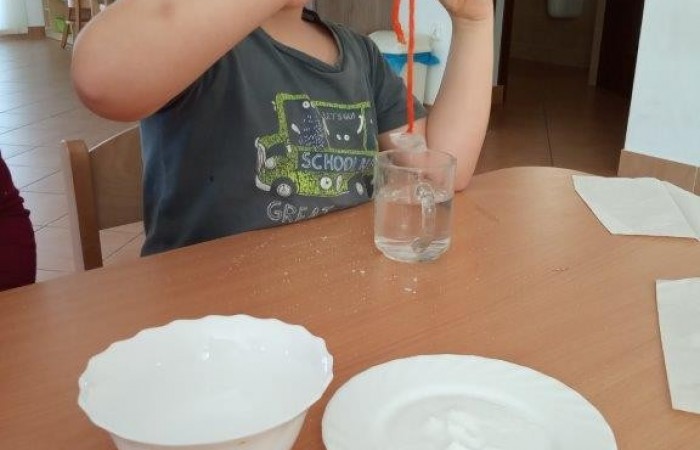 Doświadczenia z lodem