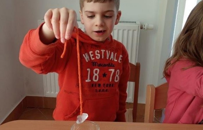 Doświadczenia z lodem