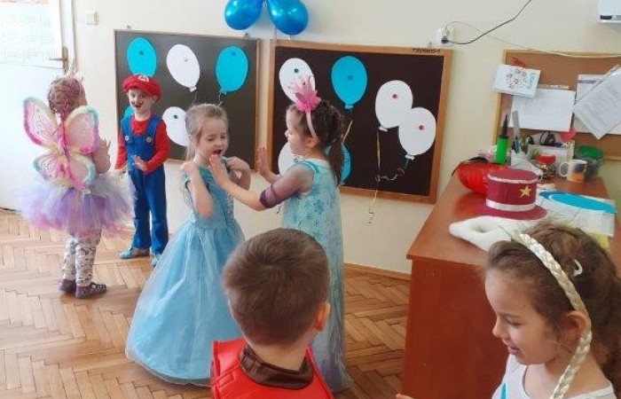 Grupa Wiewiórki bal karnawałowy
