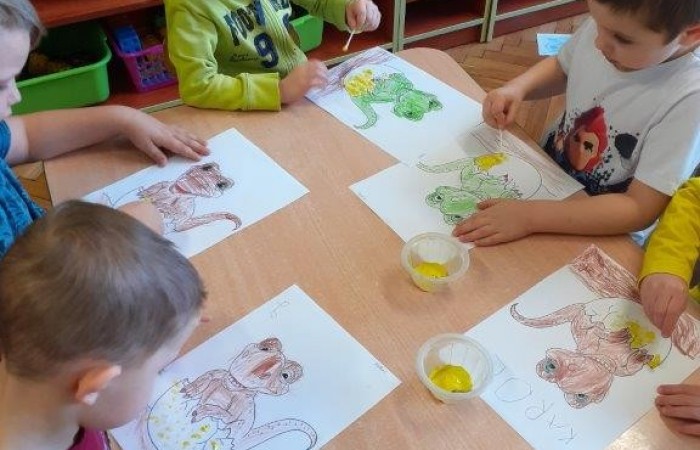 Grupa Wiewiórki dzień dinozaura