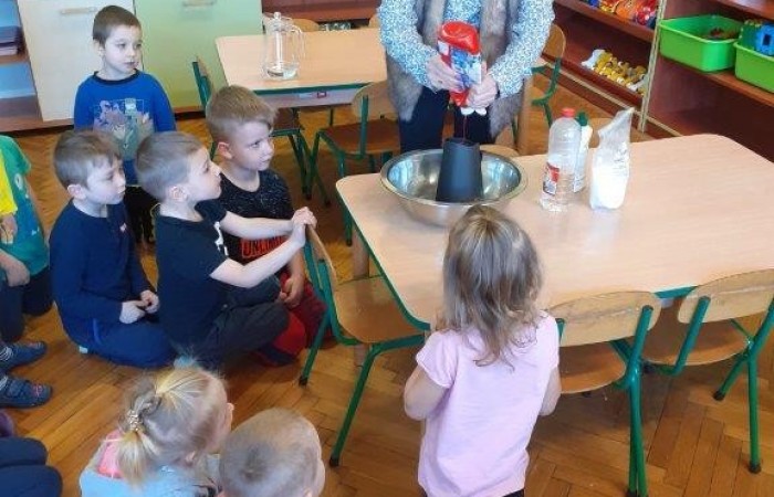 Grupa Wiewiórki dzień eksperymentów