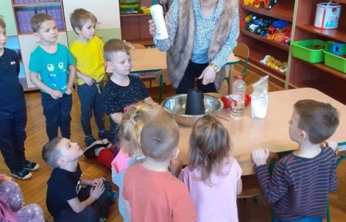 Grupa Wiewiórki dzień eksperymentów