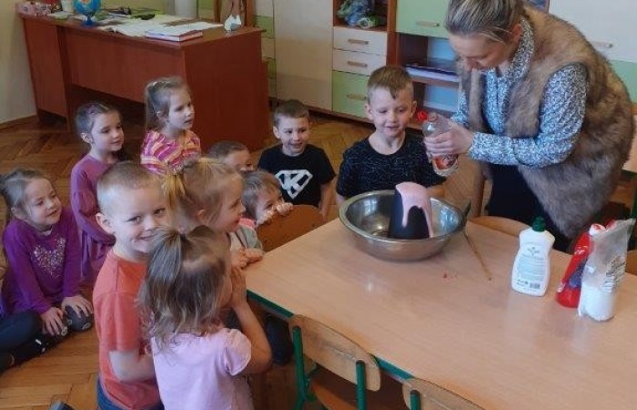 Grupa Wiewiórki dzień eksperymentów
