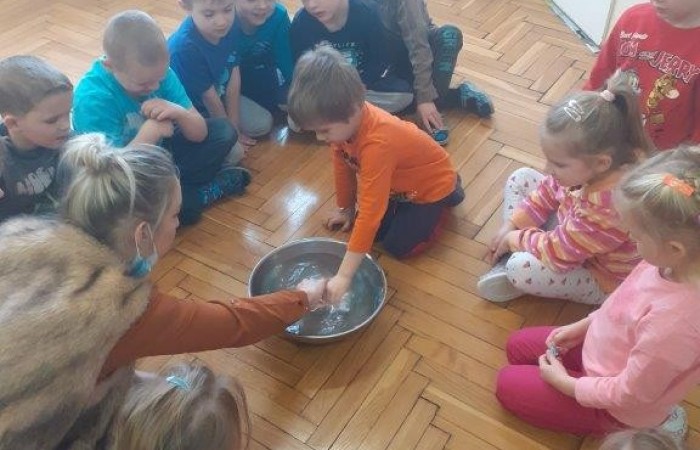 Grupa Wiewiórki dzień eksperymentów