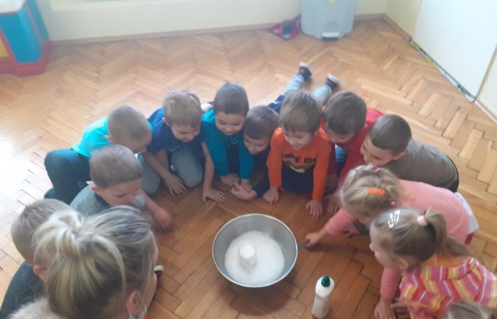 Grupa Wiewiórki dzień eksperymentów